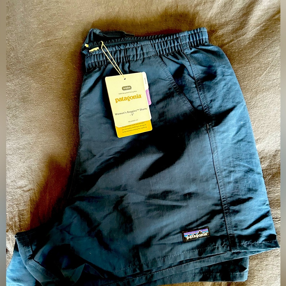 NWT Patagonia women’s baggies